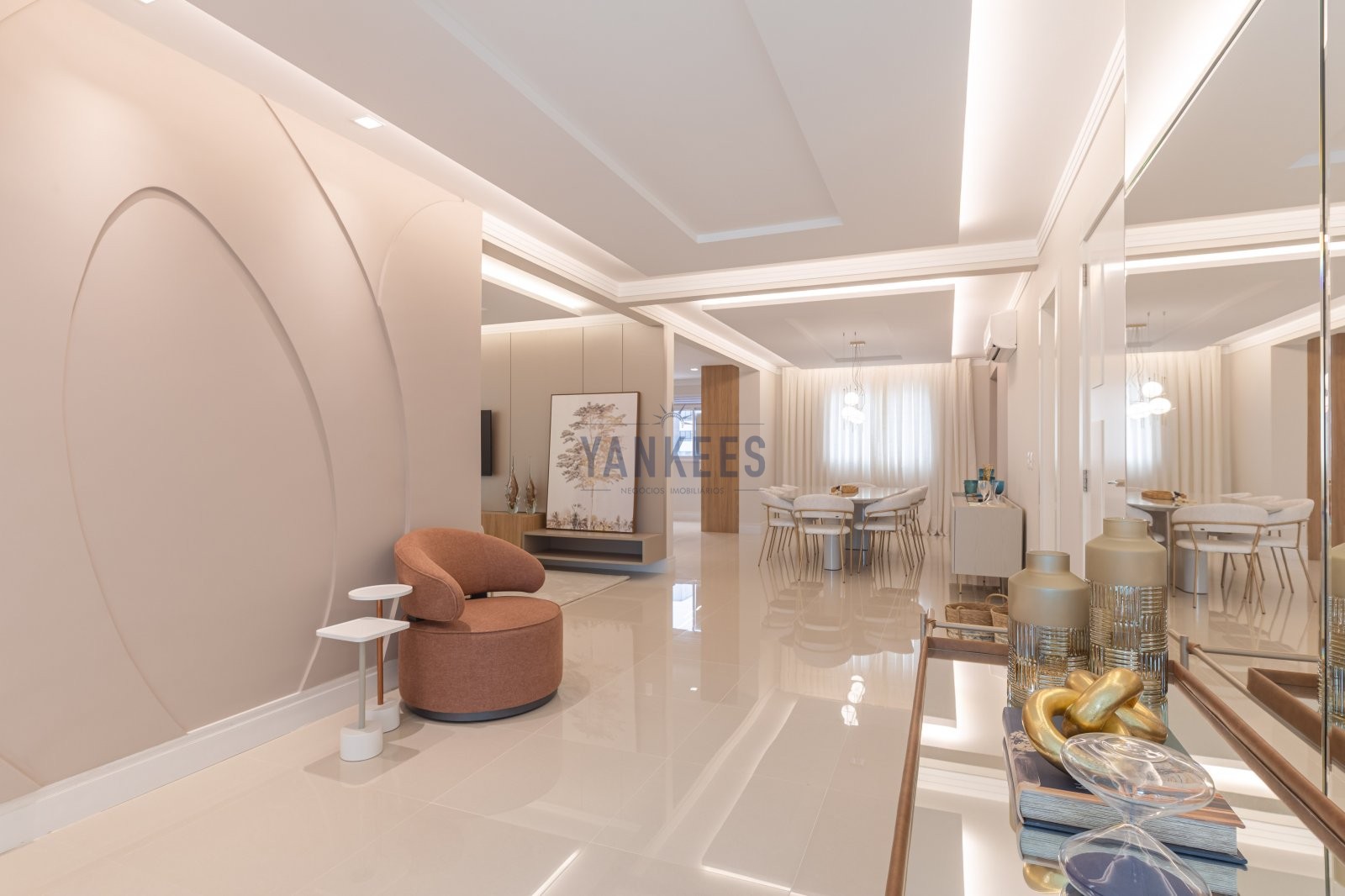 COBERTURA DUPLEX 4 SUITES EM ITAPEMA