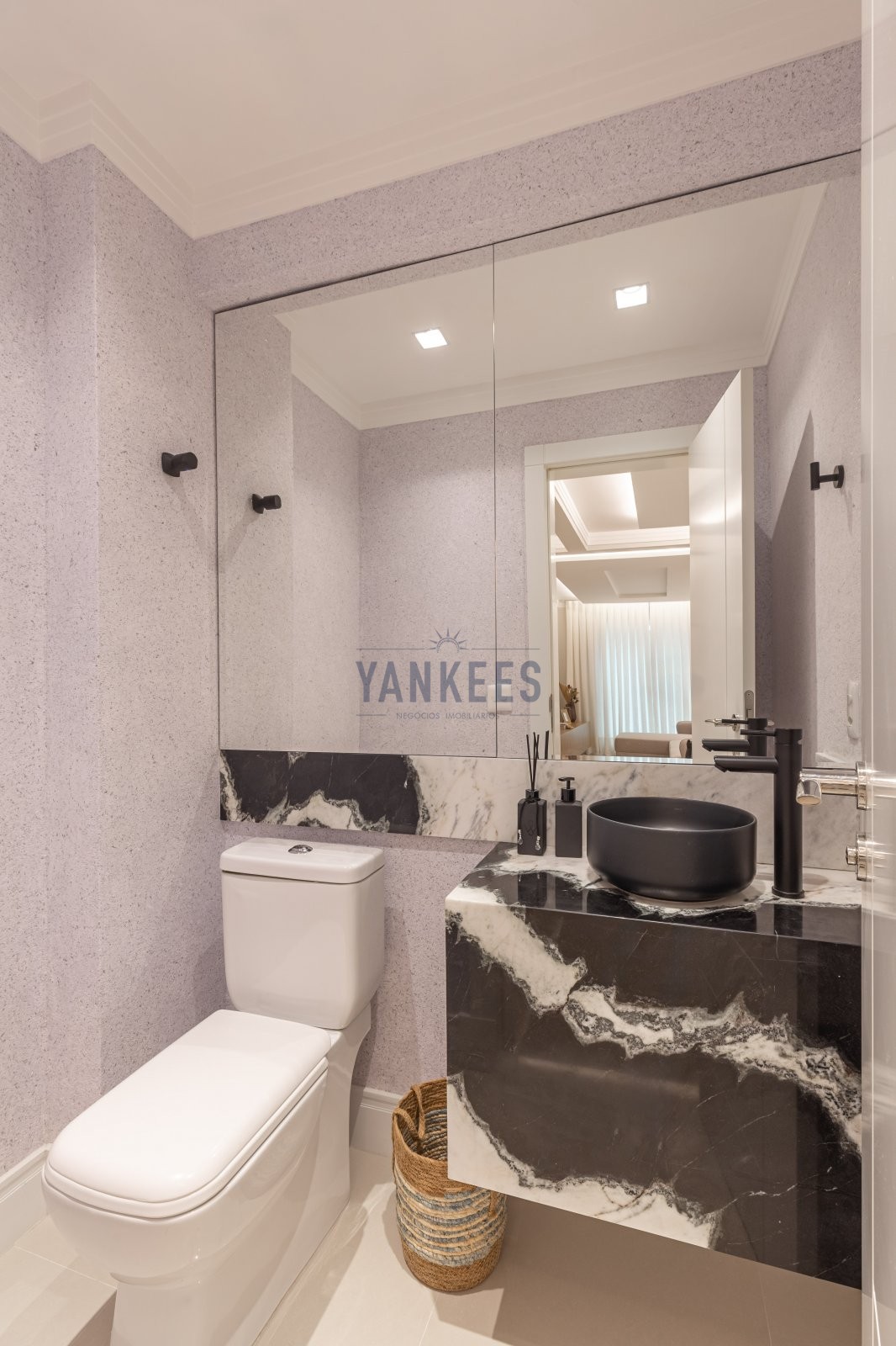 COBERTURA DUPLEX 4 SUITES EM ITAPEMA