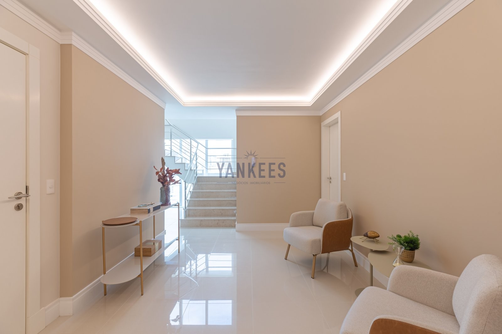 COBERTURA DUPLEX 4 SUITES EM ITAPEMA