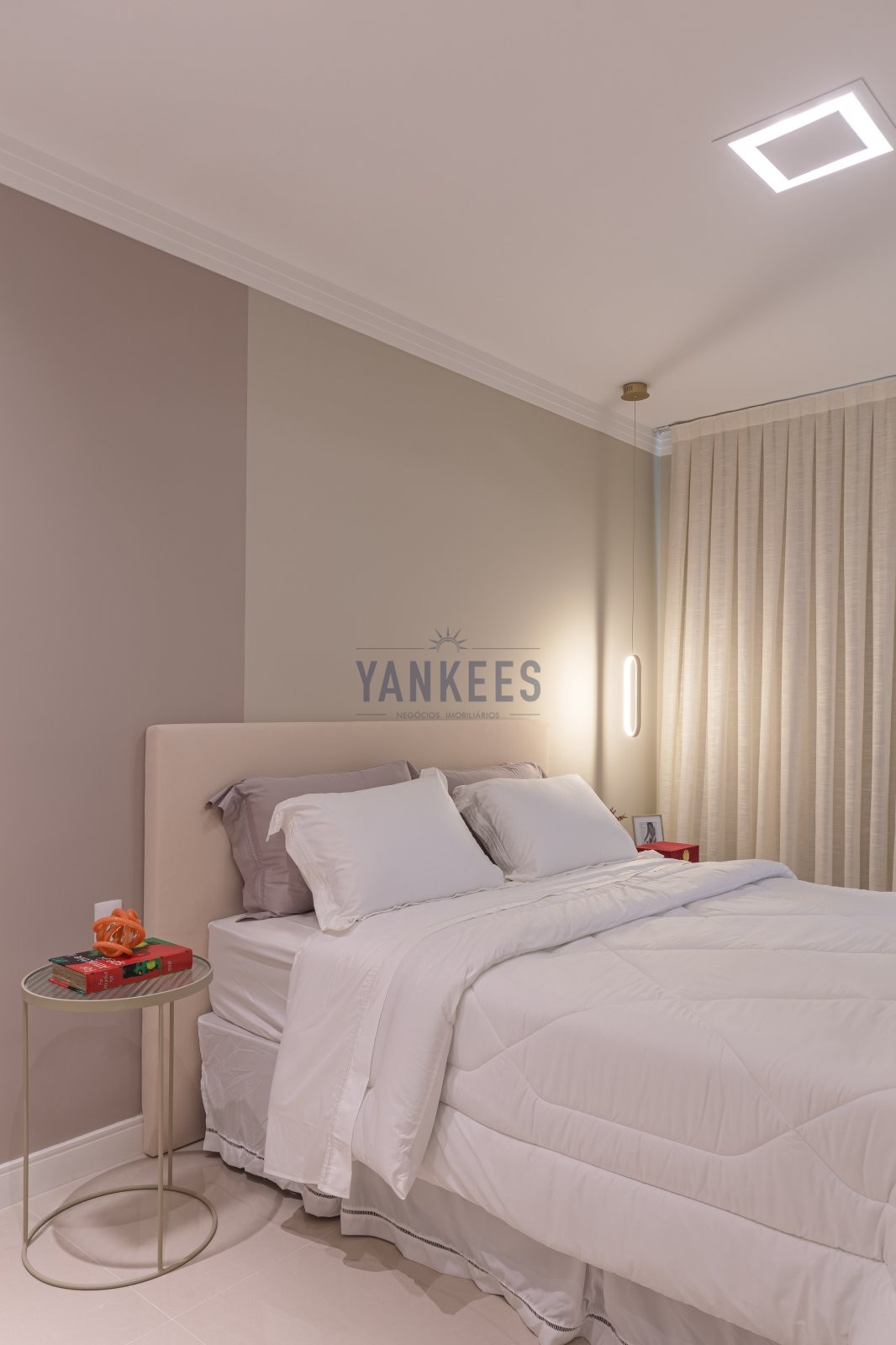 COBERTURA DUPLEX 4 SUITES EM ITAPEMA