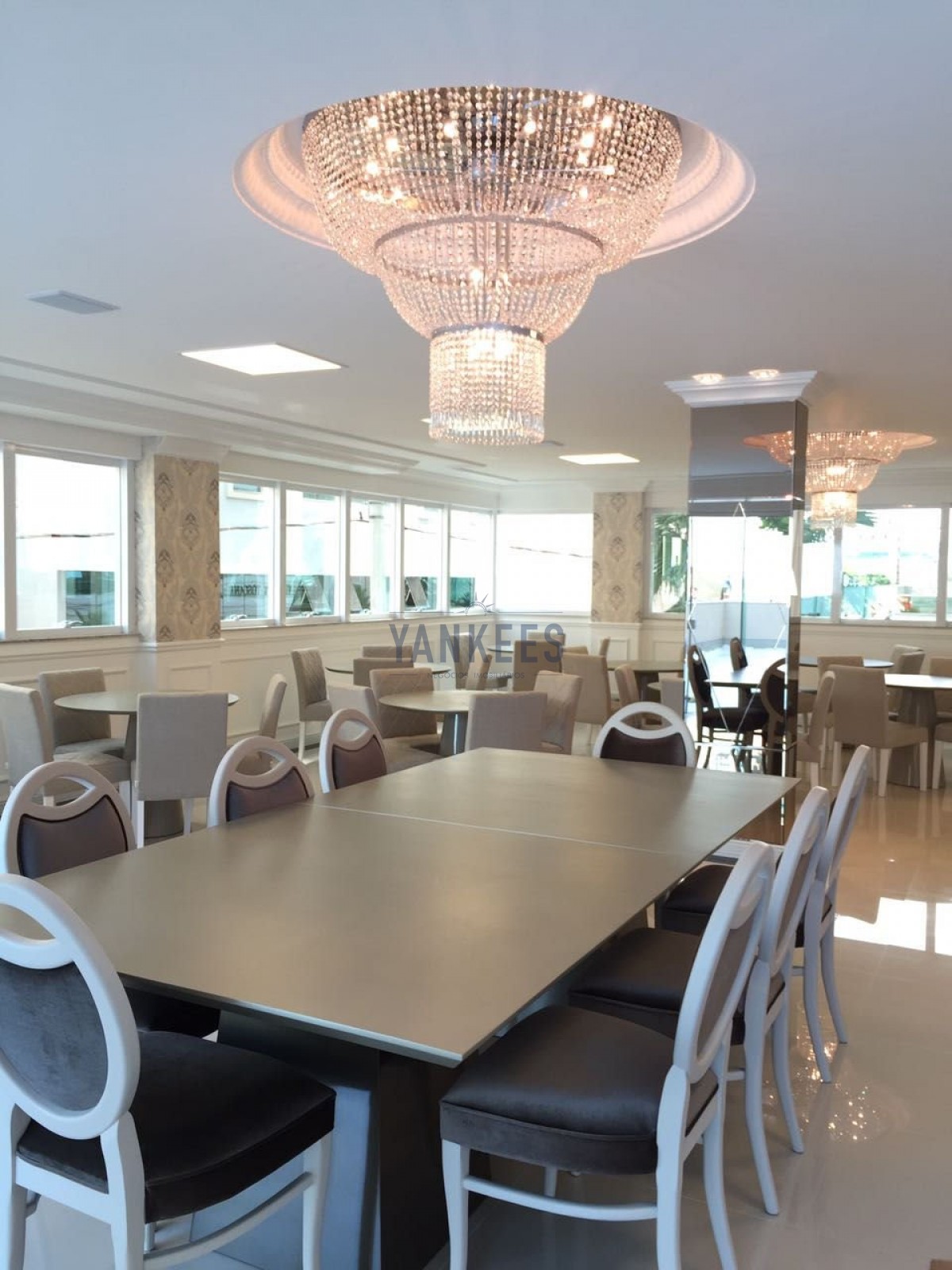 COBERTURA DUPLEX 4 SUITES EM ITAPEMA