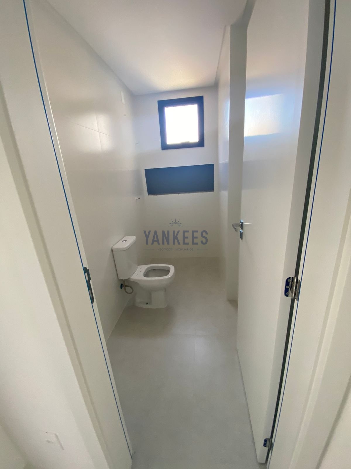 APARTAMENTO 2 DORMITRIOS SENDO 1 SUTE E 2 VAGAS