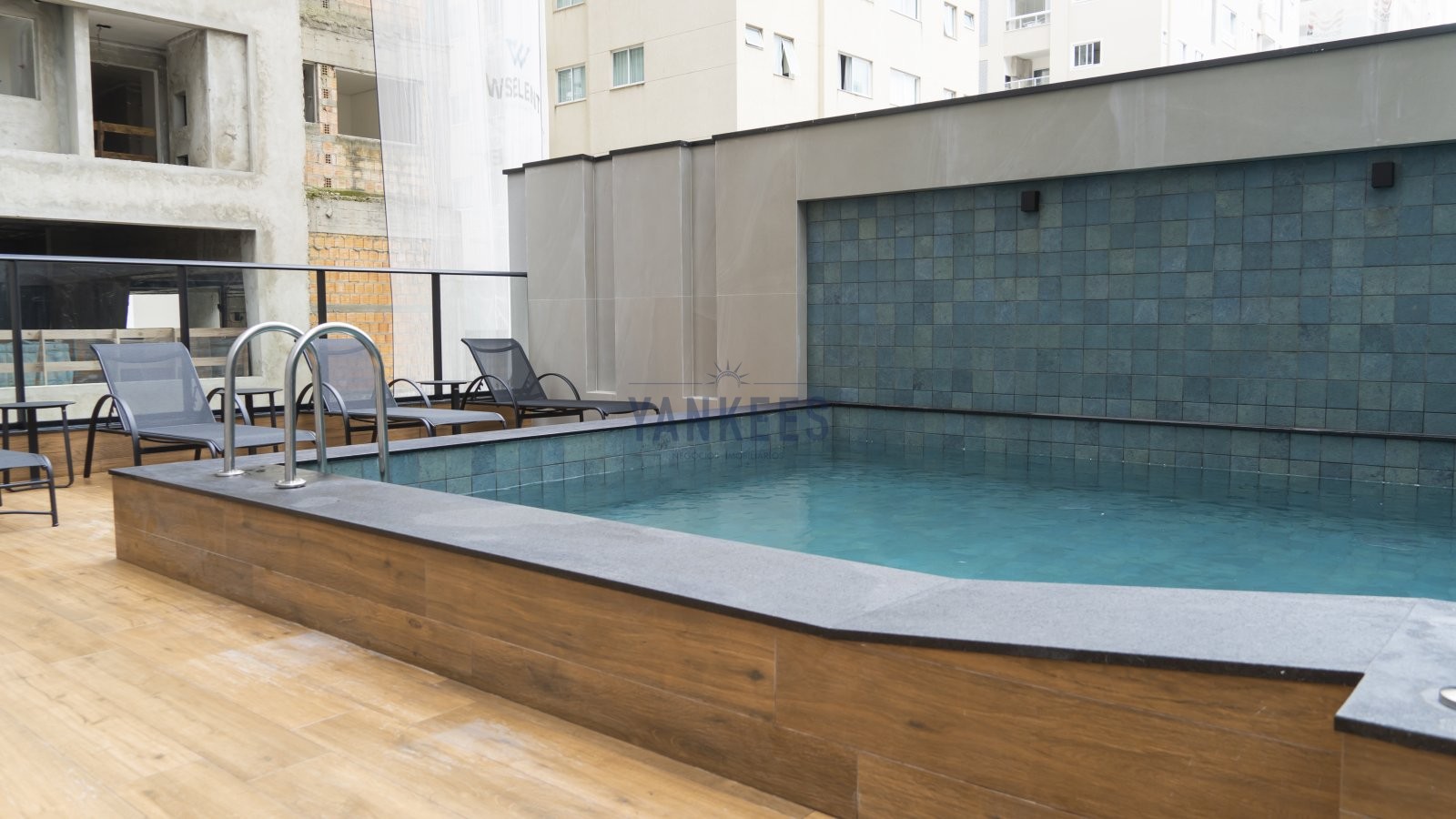 APARTAMENTO 2 DORMITRIOS SENDO 1 SUTE E 2 VAGAS