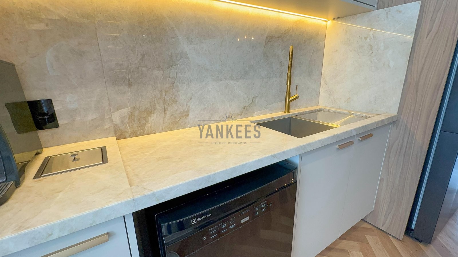 Apartamento Sofisticado com 3 Sutes 