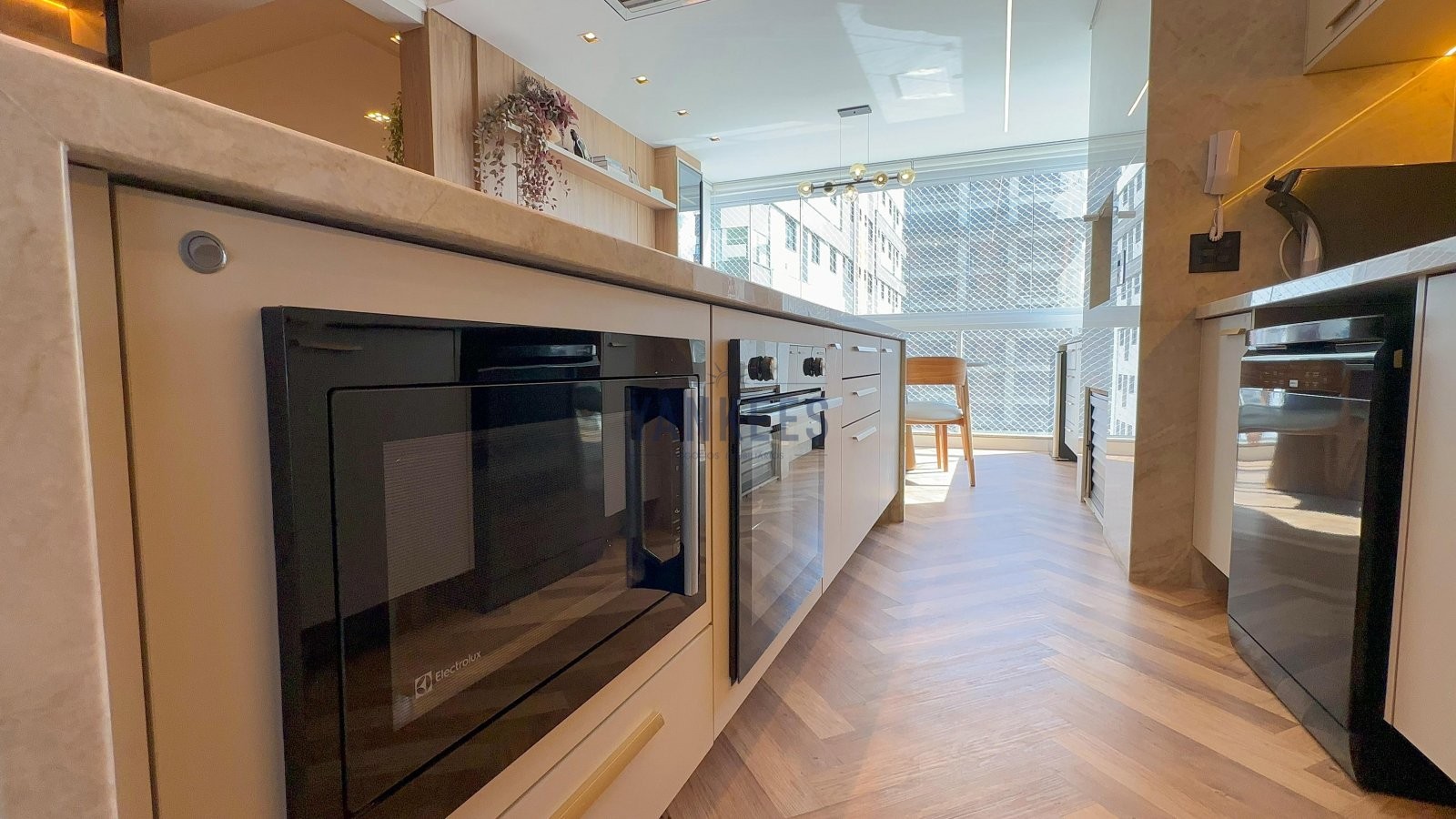 Apartamento Sofisticado com 3 Sutes 