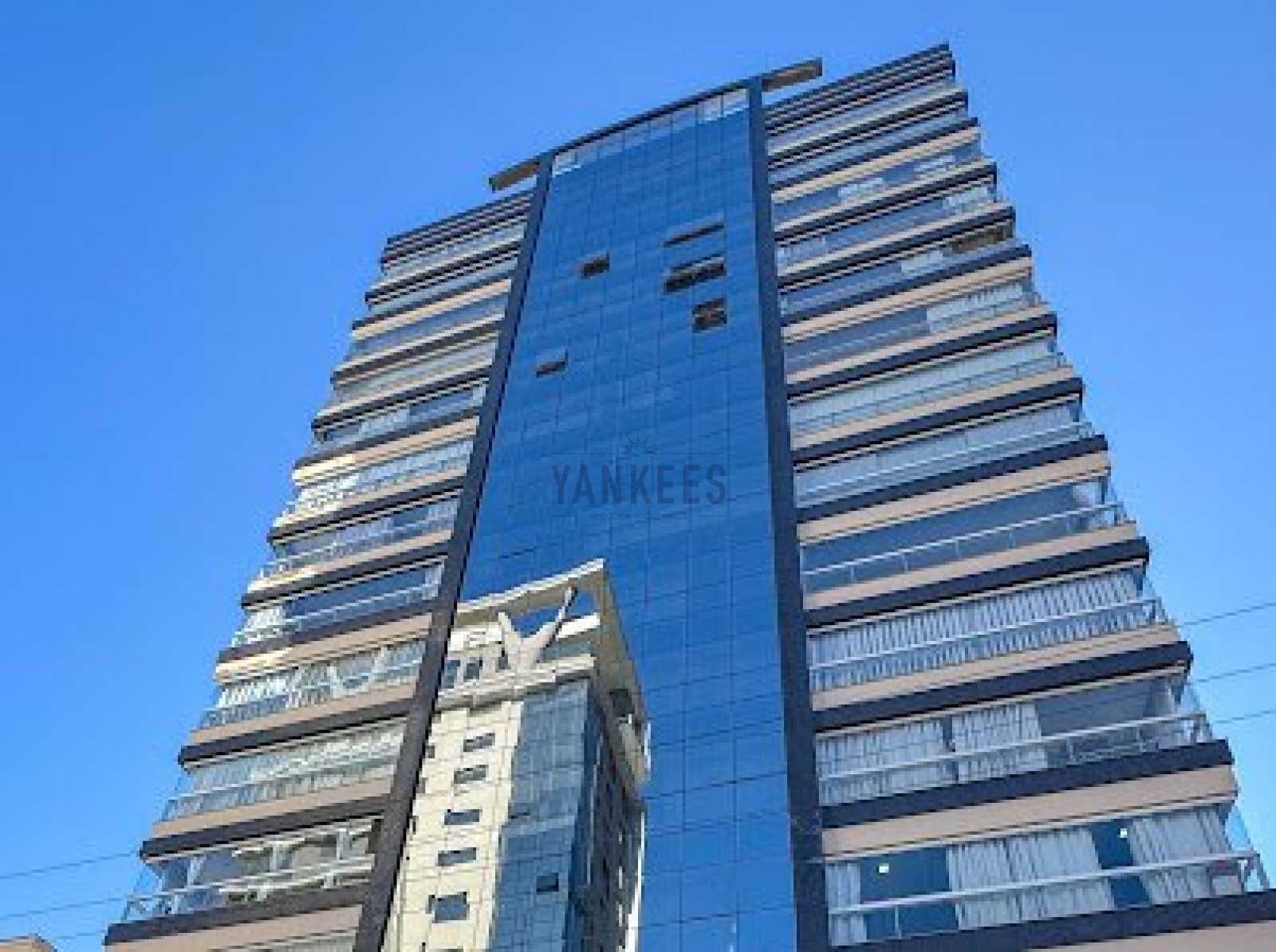 3 sutes mobiliado em porto belo