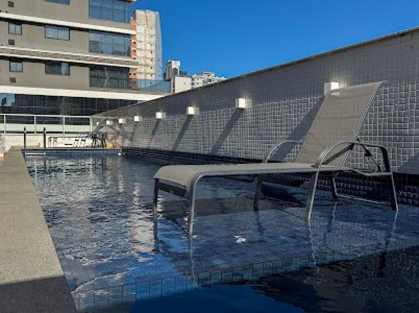 3 sutes mobiliado em porto belo