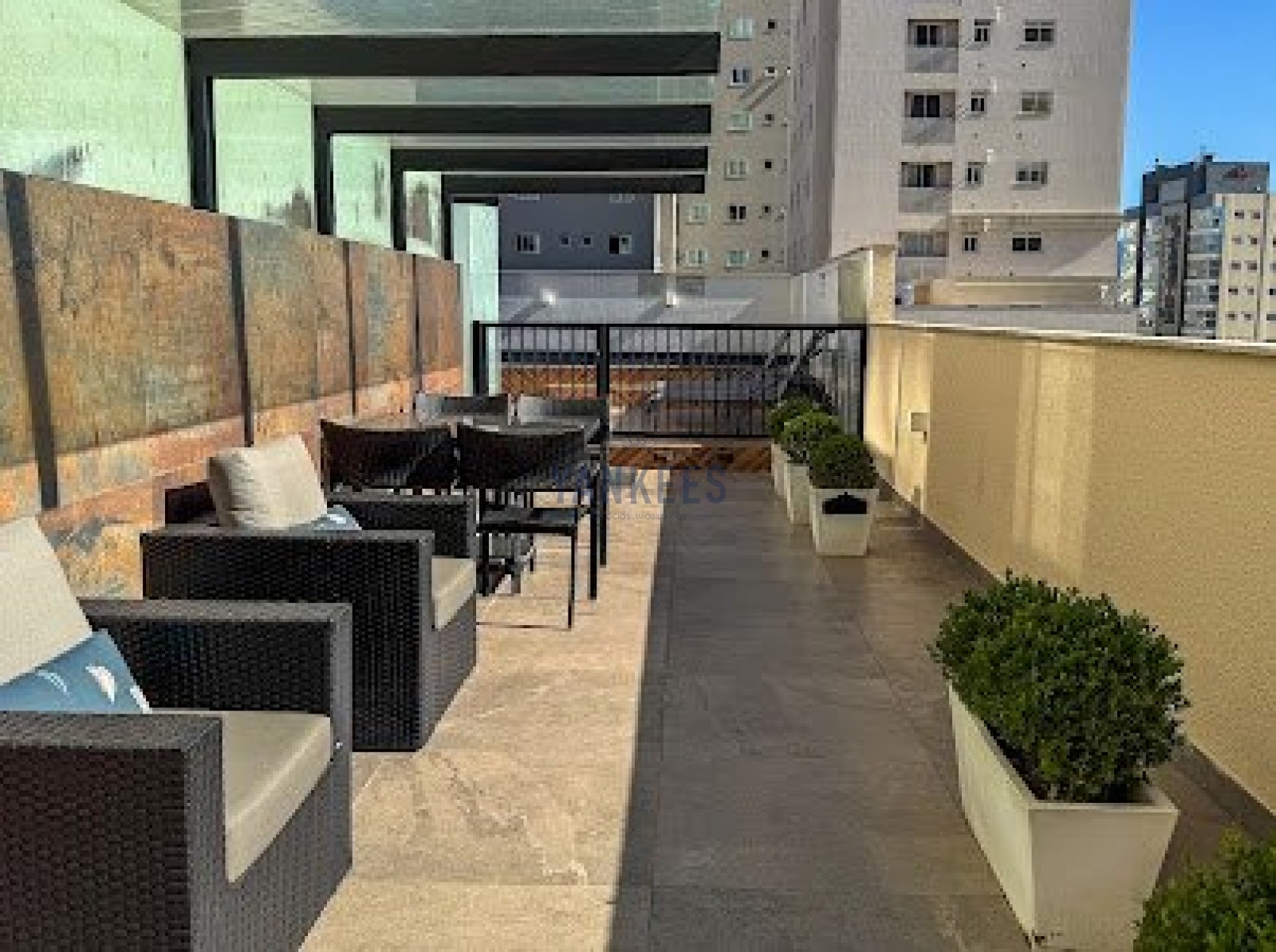 3 sutes mobiliado em porto belo