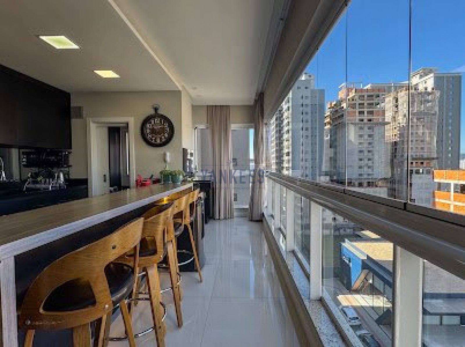 3 sutes mobiliado em porto belo