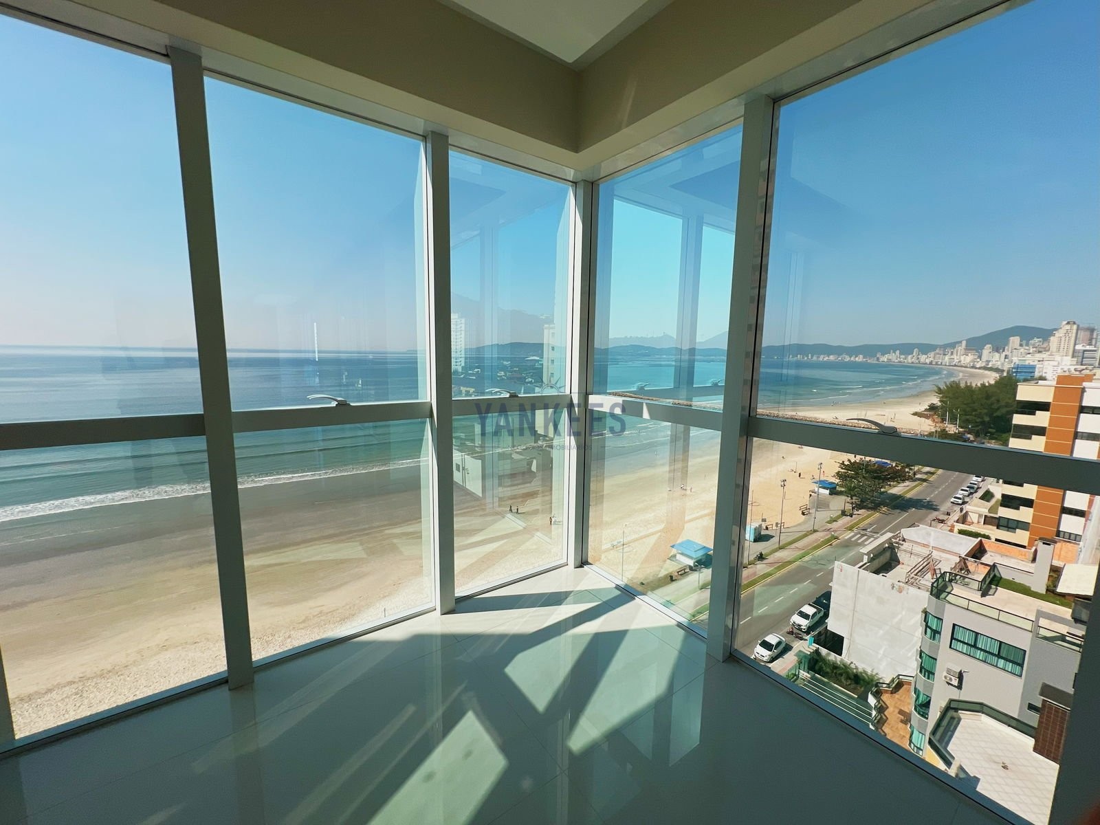 Riviera Del Sol Residence