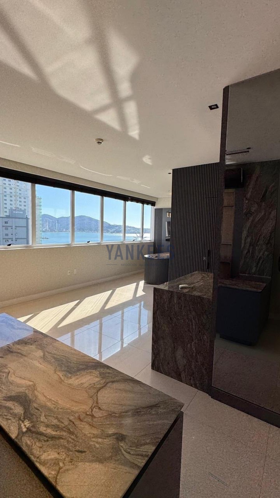 Platinum Executive sala 1203 