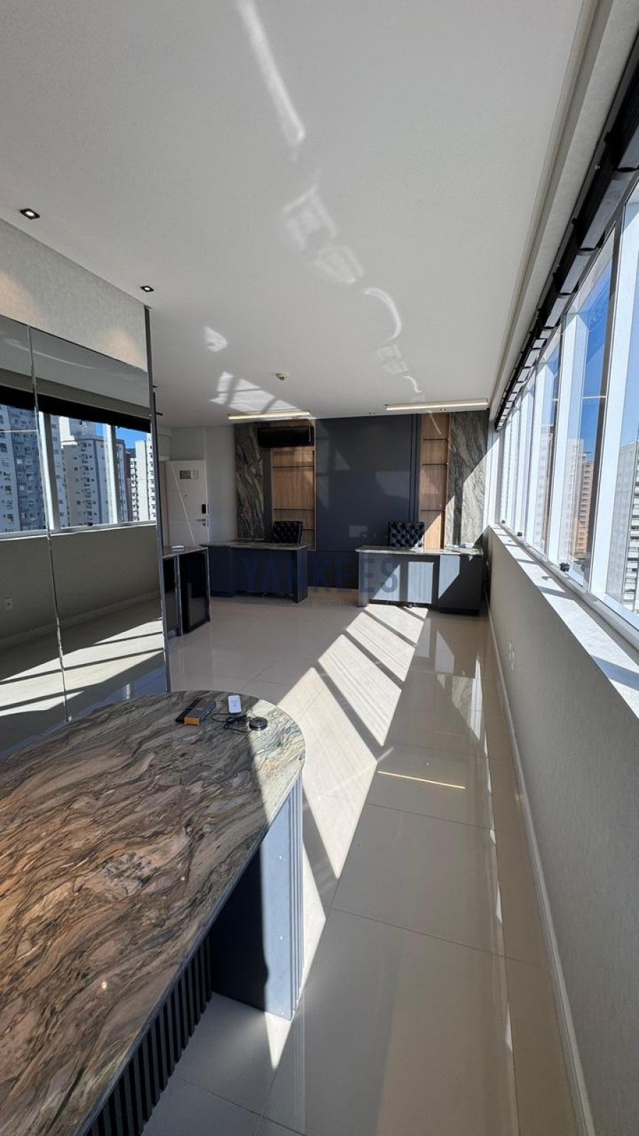 Platinum Executive sala 1203 