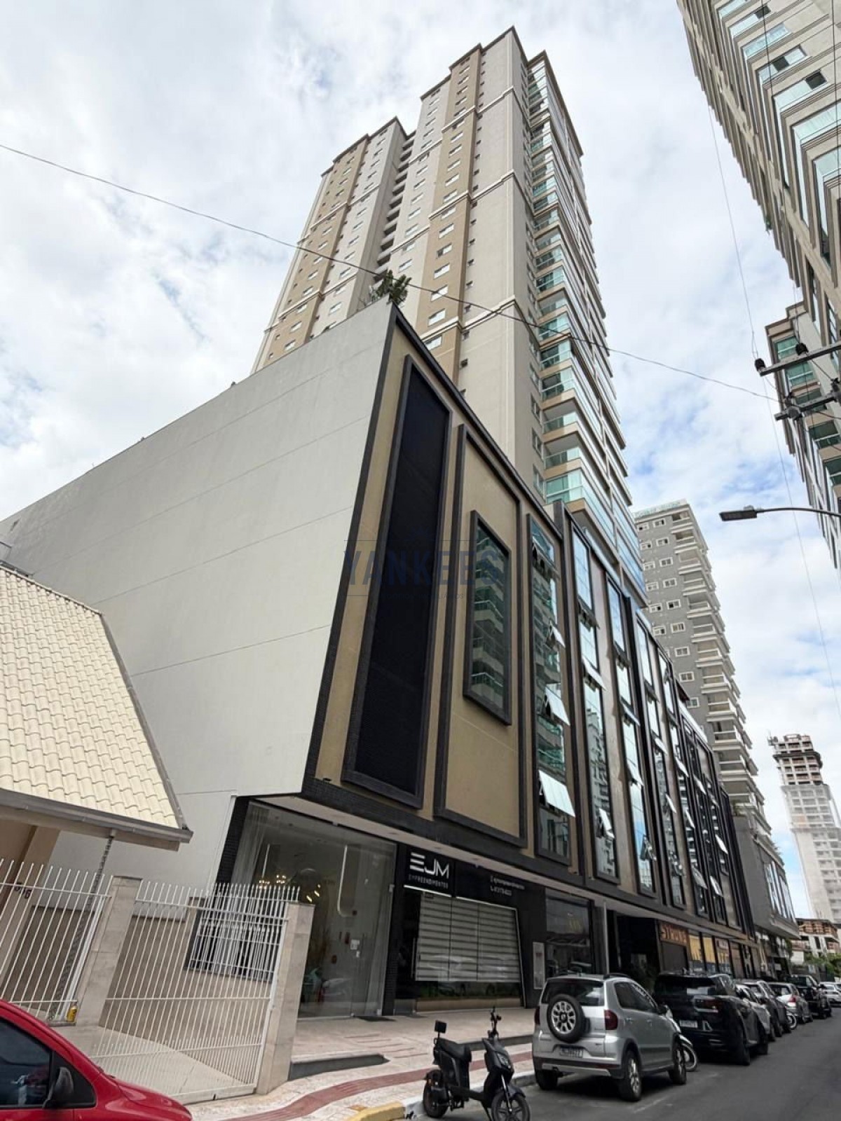 Edif�cio Sangiovese