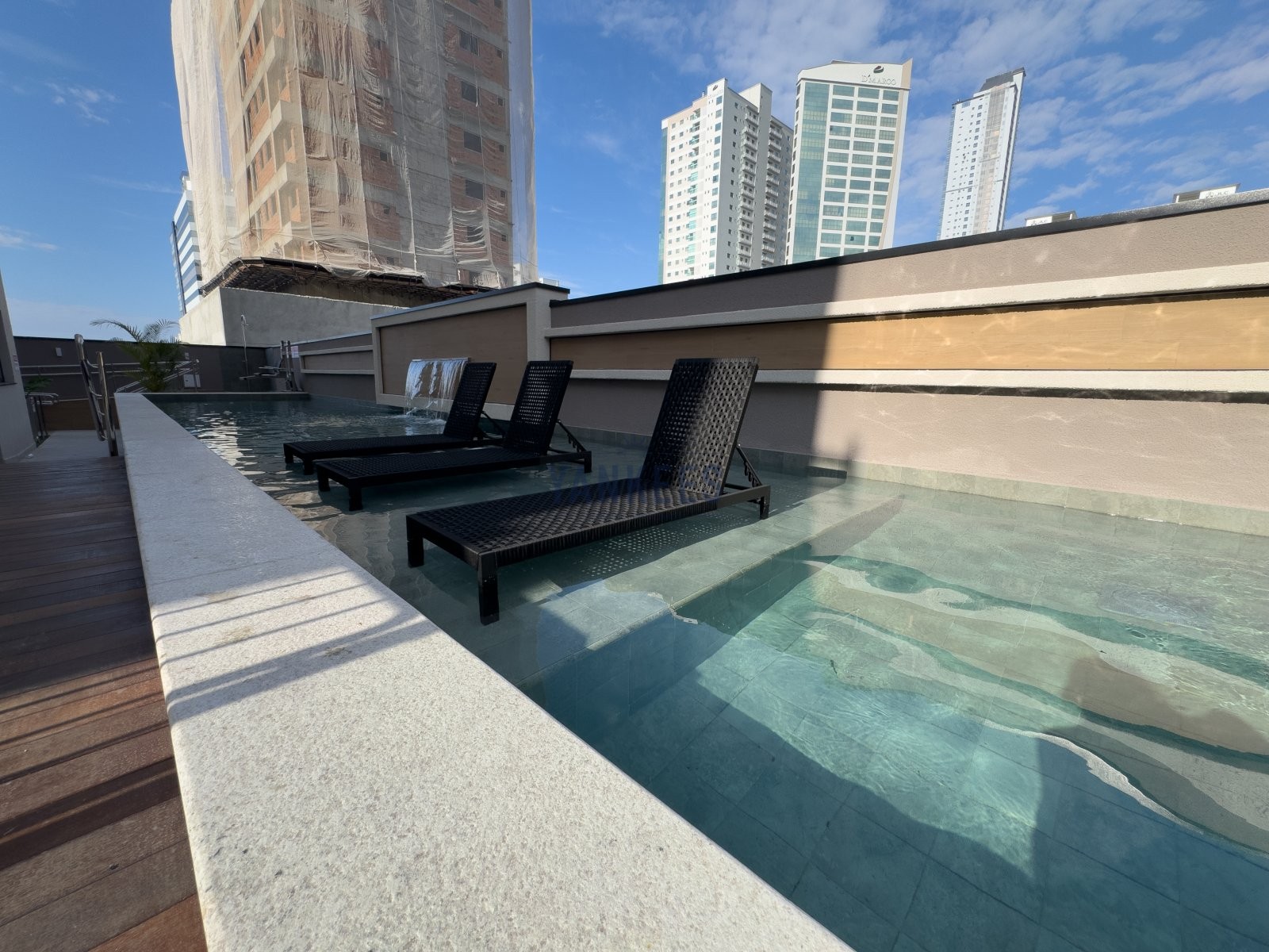 Garden View Residence ap 302