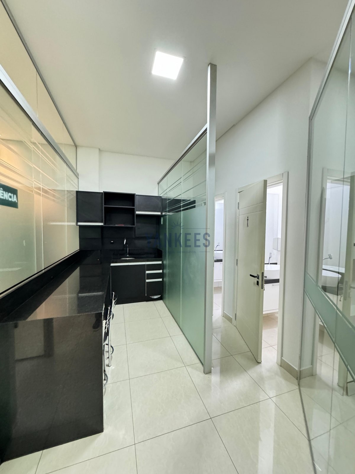 Sala Comercial - Rua 306