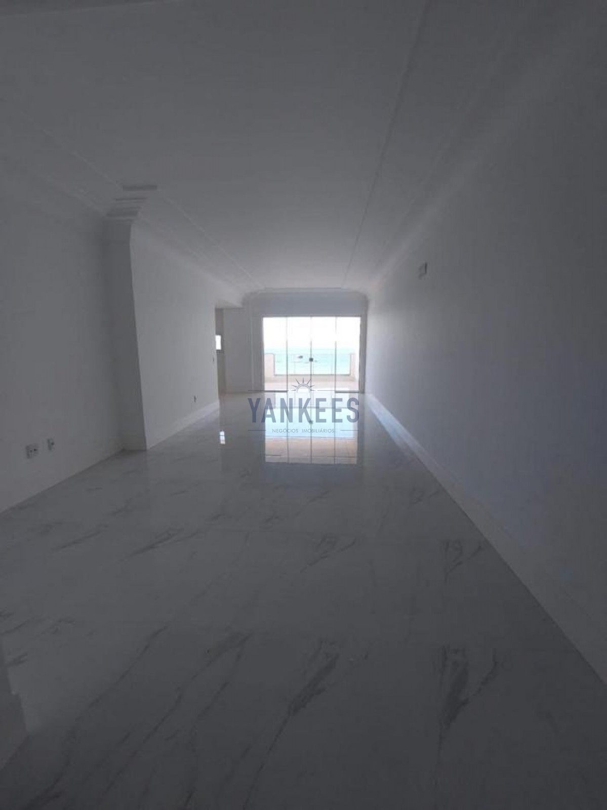 Residencial Belvedere - 402 frente mar