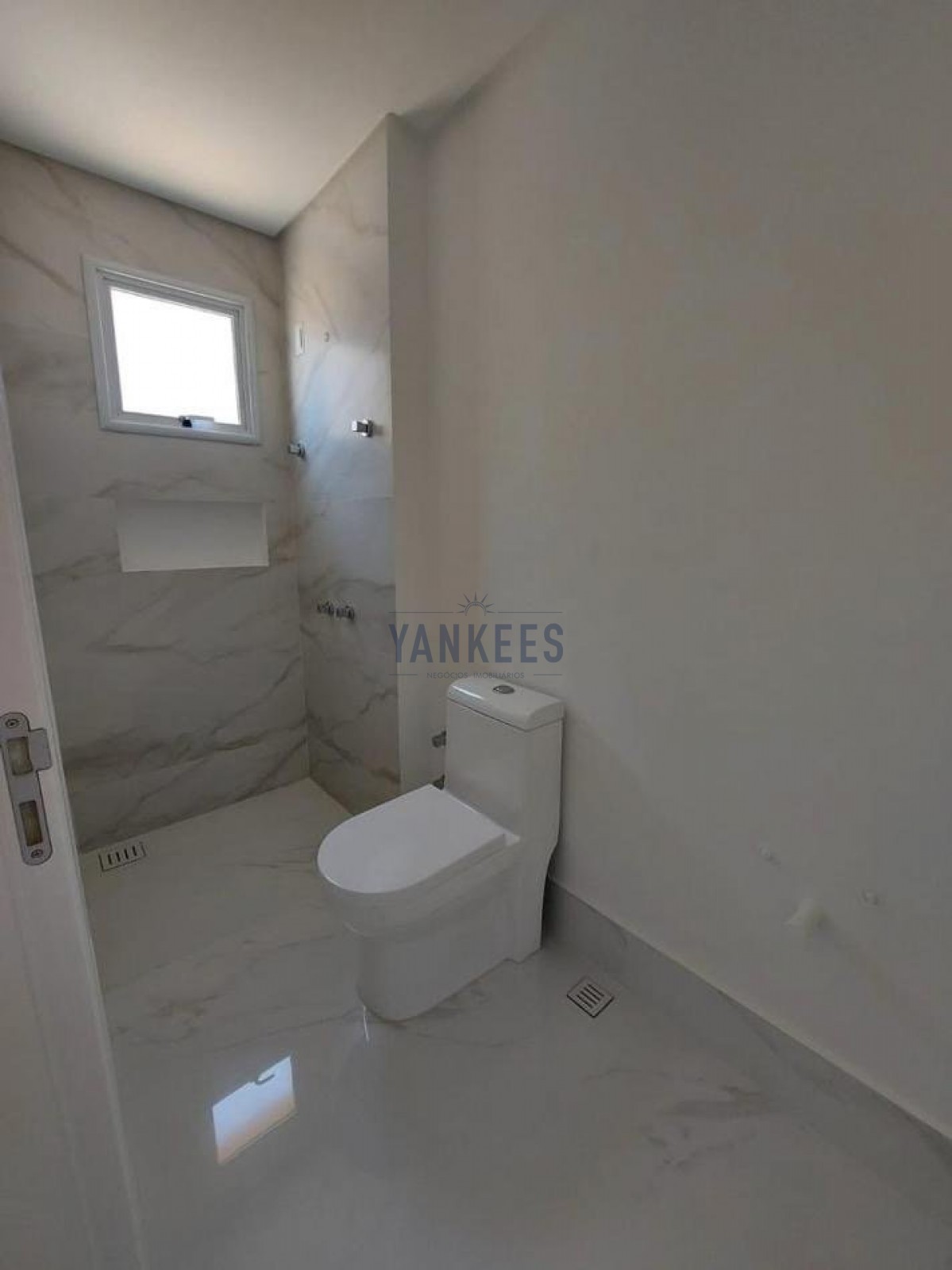 Residencial Belvedere - 402 frente mar