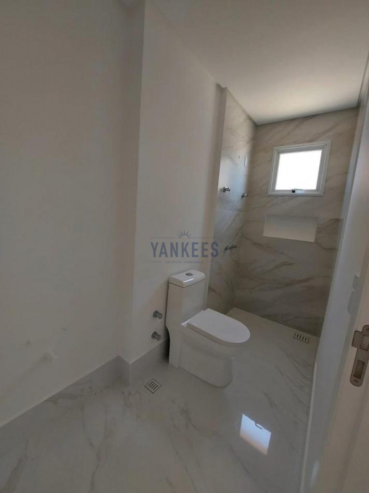 Residencial Belvedere - 402 frente mar