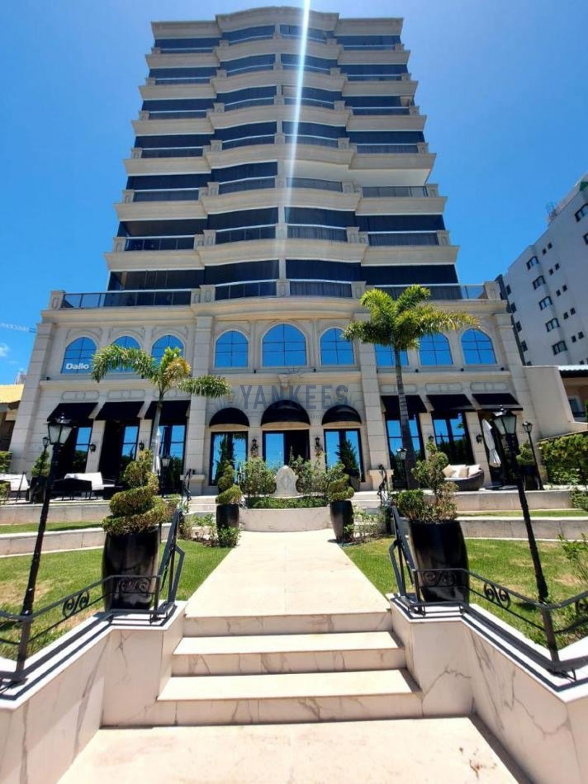 Residencial Belvedere - 402 frente mar