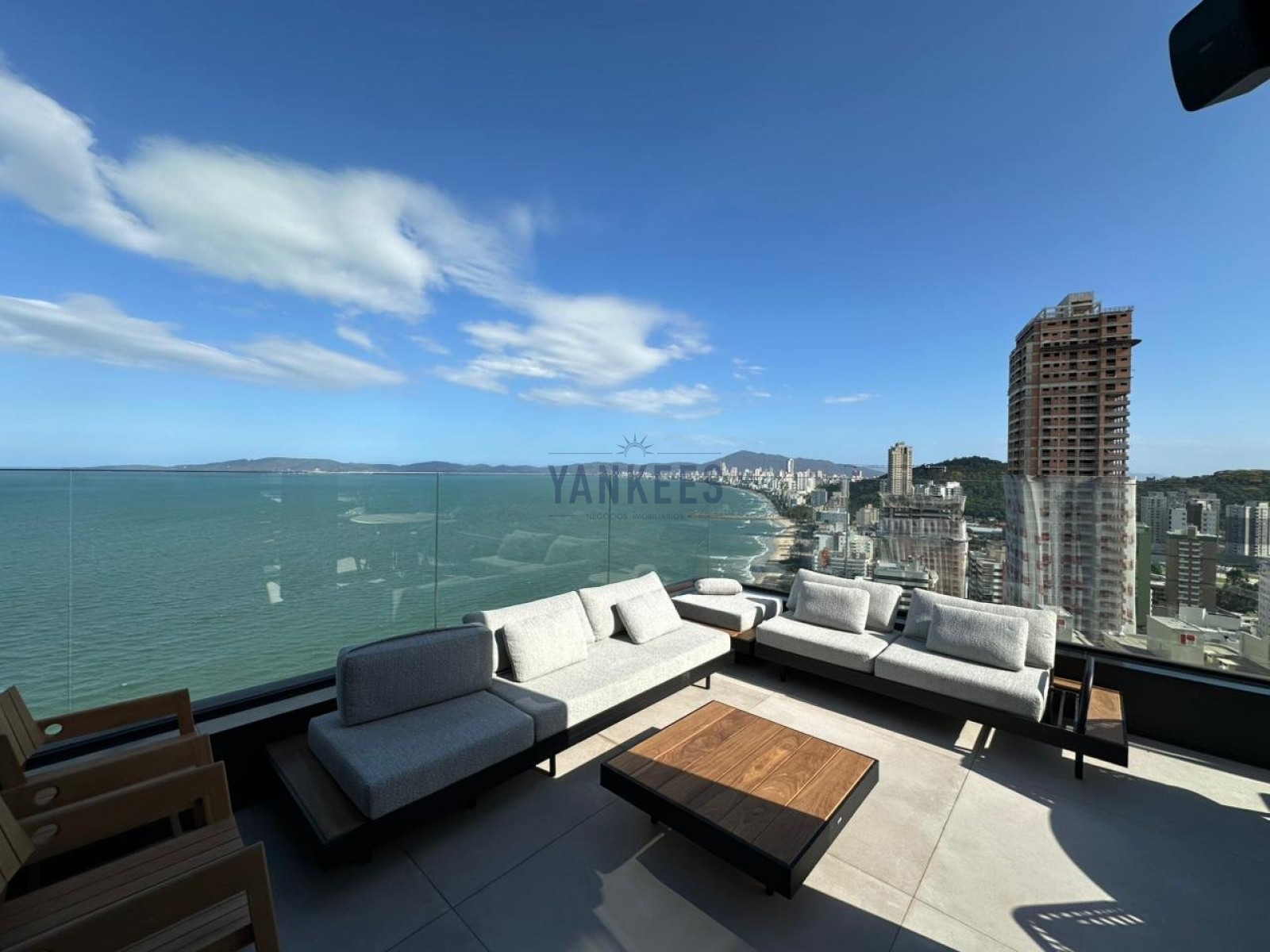 143 Mayfair - apartamento 1901