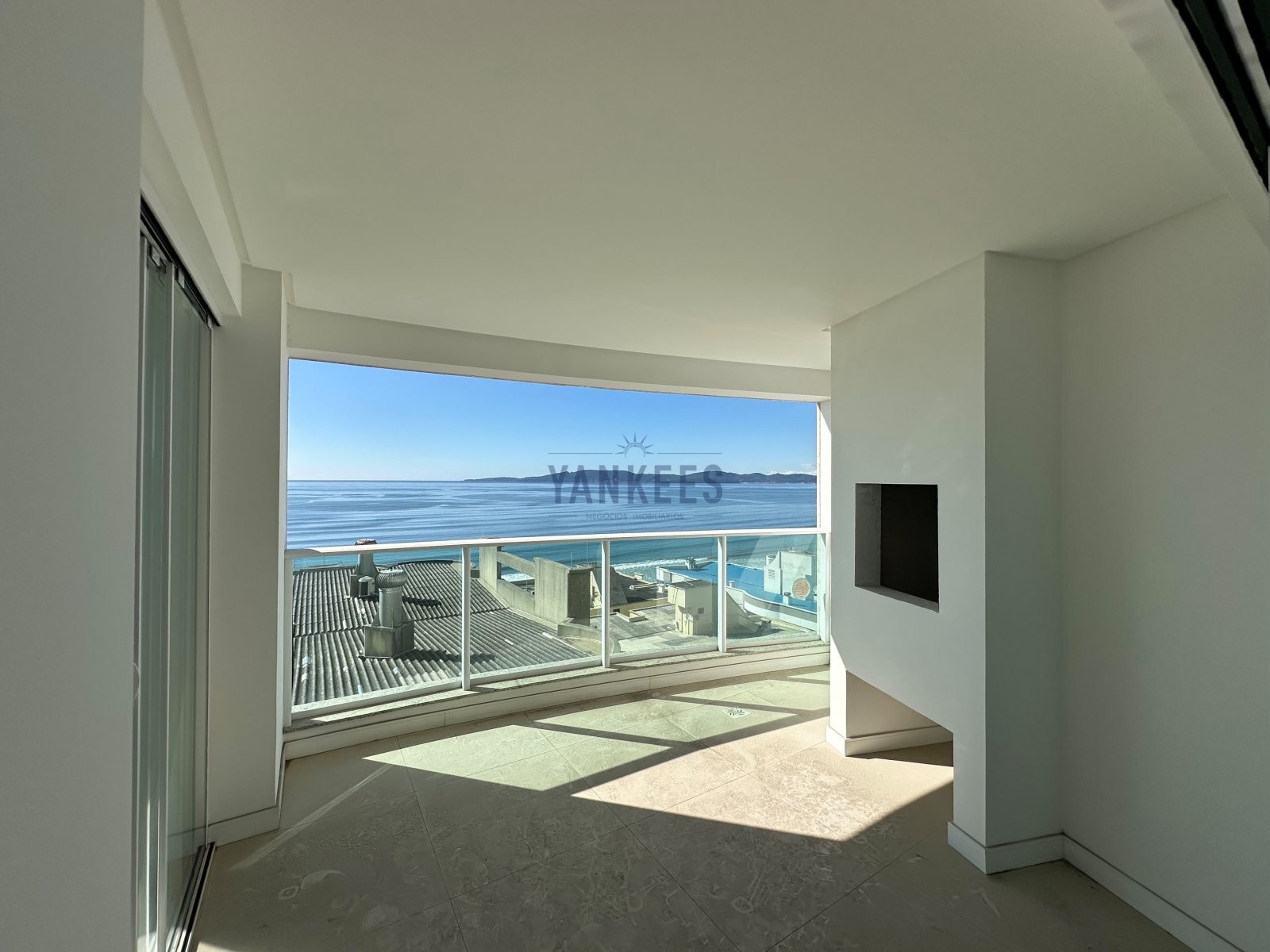 Praia da Ferrugem Residence 