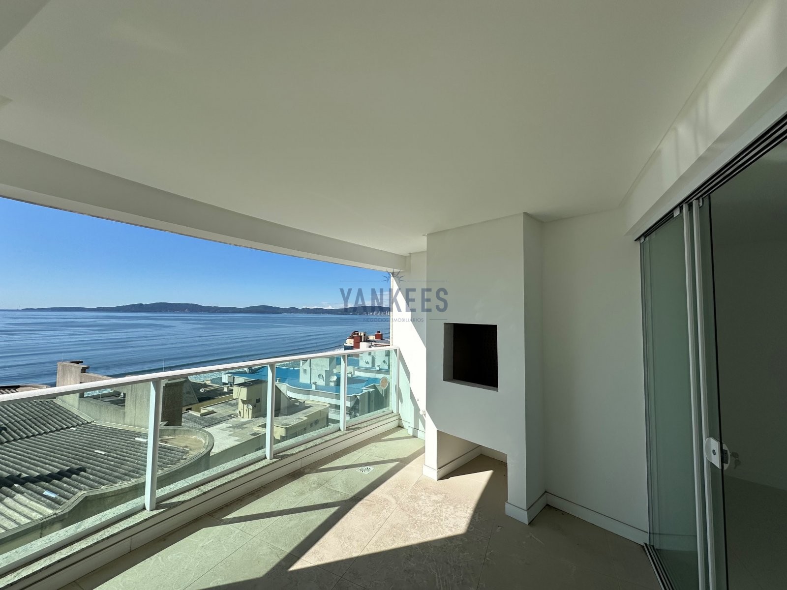 Praia da Ferrugem Residence 