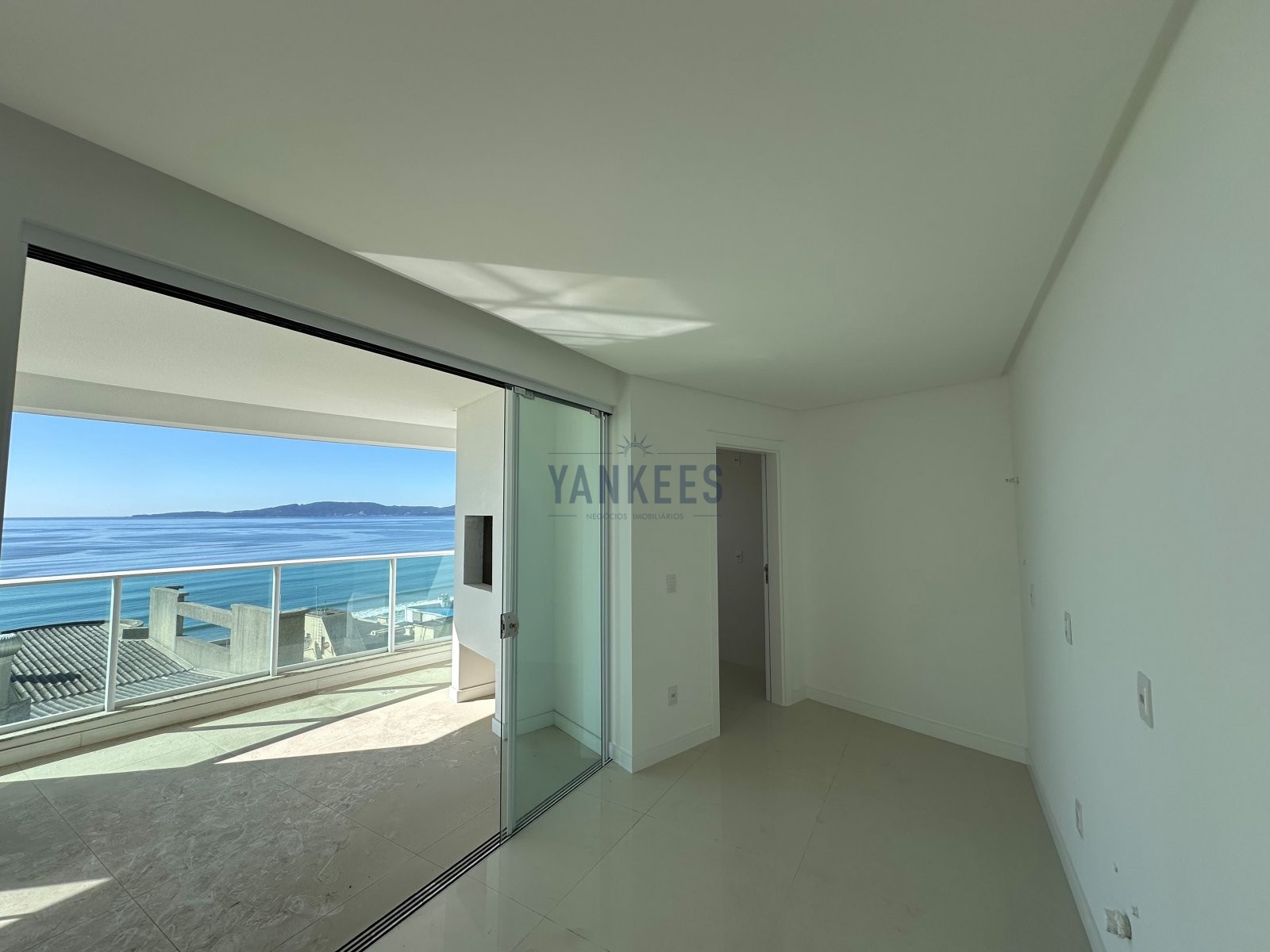 Praia da Ferrugem Residence 