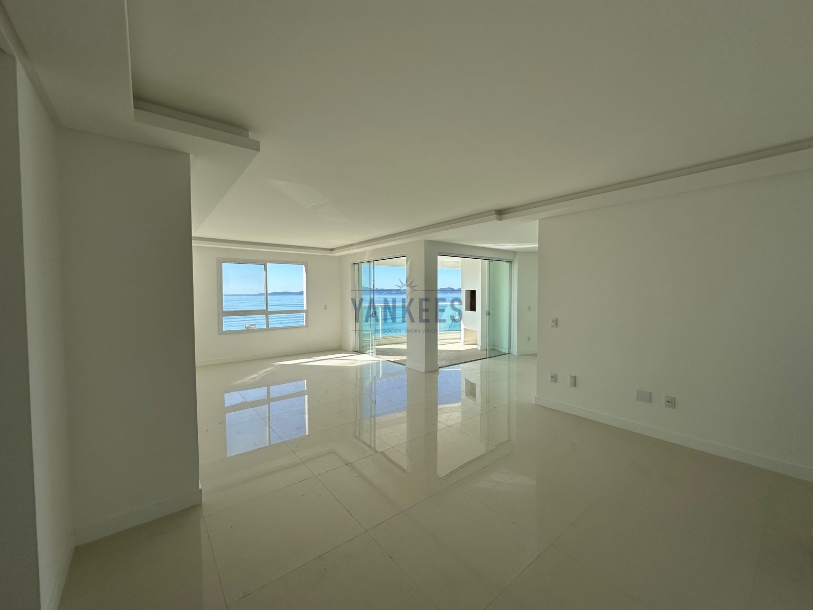 Praia da Ferrugem Residence 