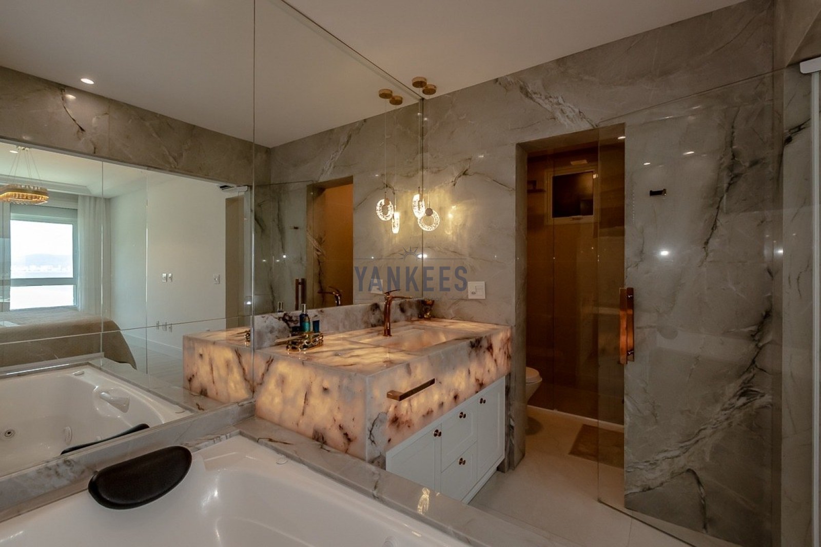 L essence Residence 