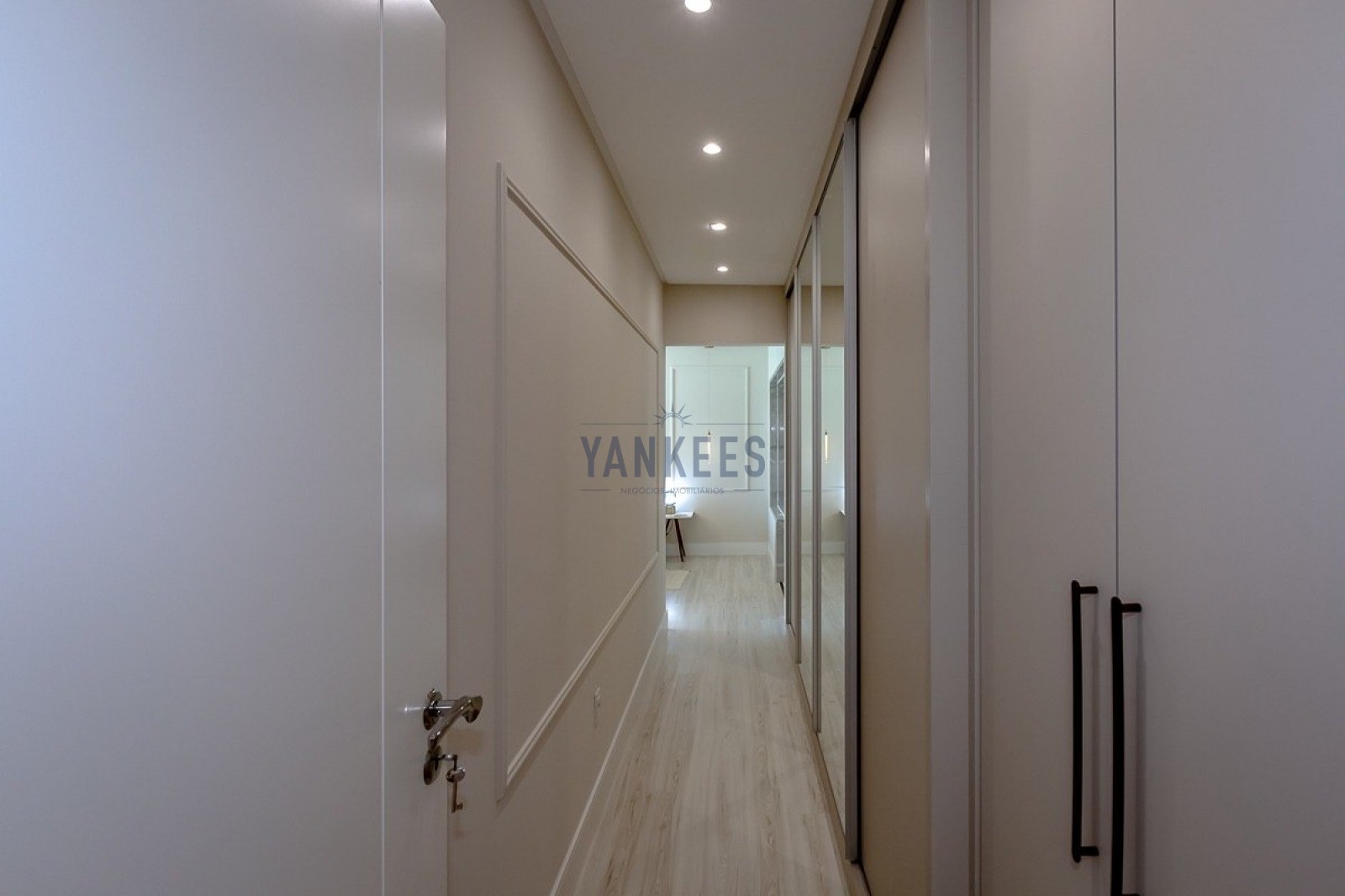 L essence Residence 