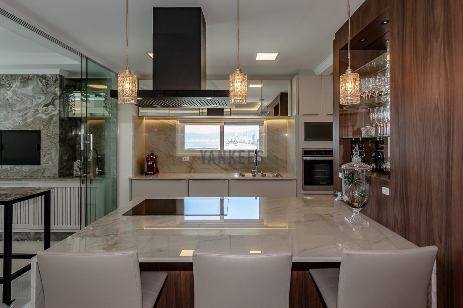 L essence Residence 